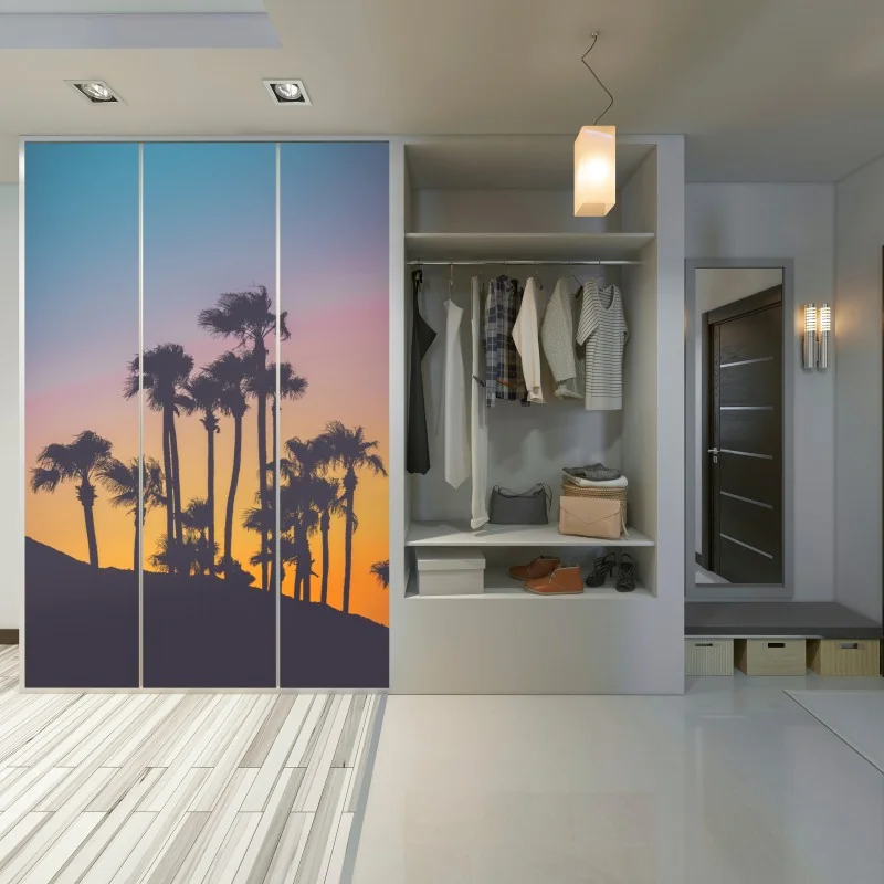 Naklejka na szafę retro tropikalne palmy o zachodzie słońca – Wallissimo® Naklejka na szafę retro tropikalne palmy o zachodzie słońca – Wallissimo®