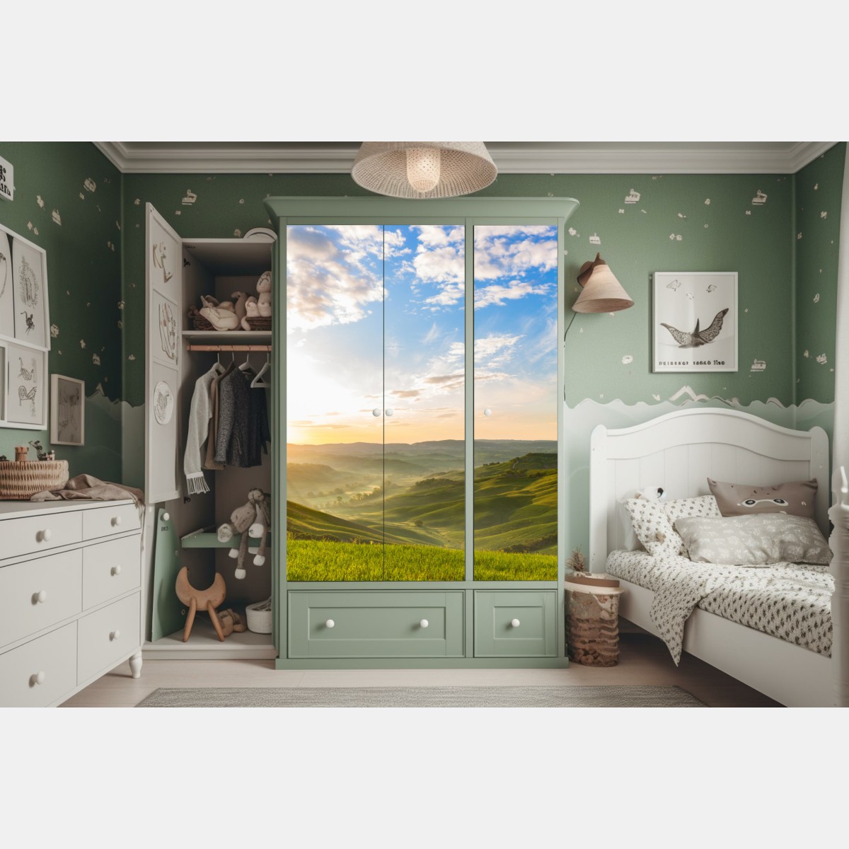 Naklejka na szafę wschód słońca nad mglistymi pagórkami – Wallissimo® Naklejka na szafę wschód słońca nad mglistymi pagórkami – Wallissimo®