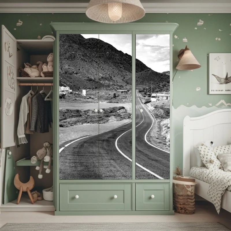 Naklejka na szafę mglisty poranek w lesie – Wallissimo®