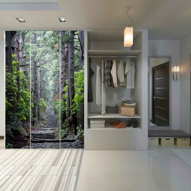 Naklejka na szafę mistyczna ścieżka leśna między starymi drzewami – Wallissimo® Naklejka na szafę mistyczna ścieżka leśna między starymi drzewami – Wallissimo®