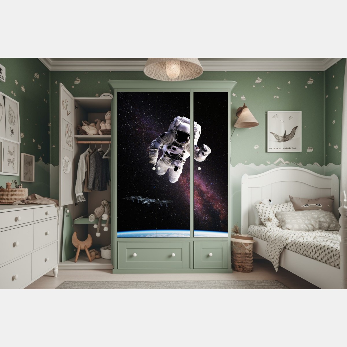 Naklejka na szafę astronauta nad Ziemią i galaktyką – Wallissimo® Naklejka na szafę astronauta nad Ziemią i galaktyką – Wallissimo®