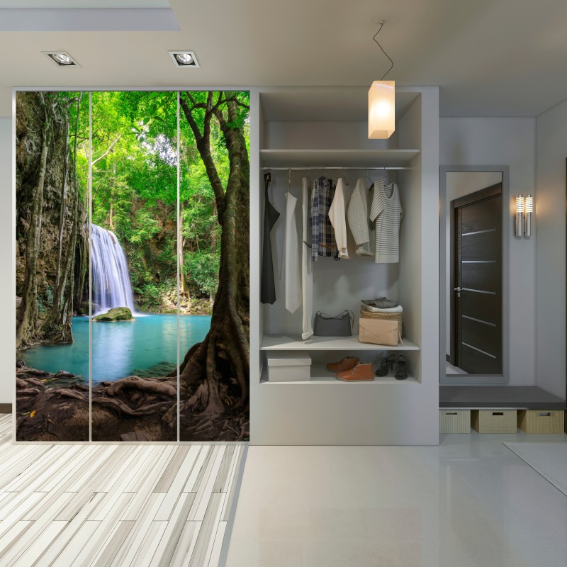 Naklejka na szafę spokojny wodospad w Parku Narodowym Erawan – Wallissimo® Naklejka na szafę spokojny wodospad w Parku Narodowym Erawan – Wallissimo®