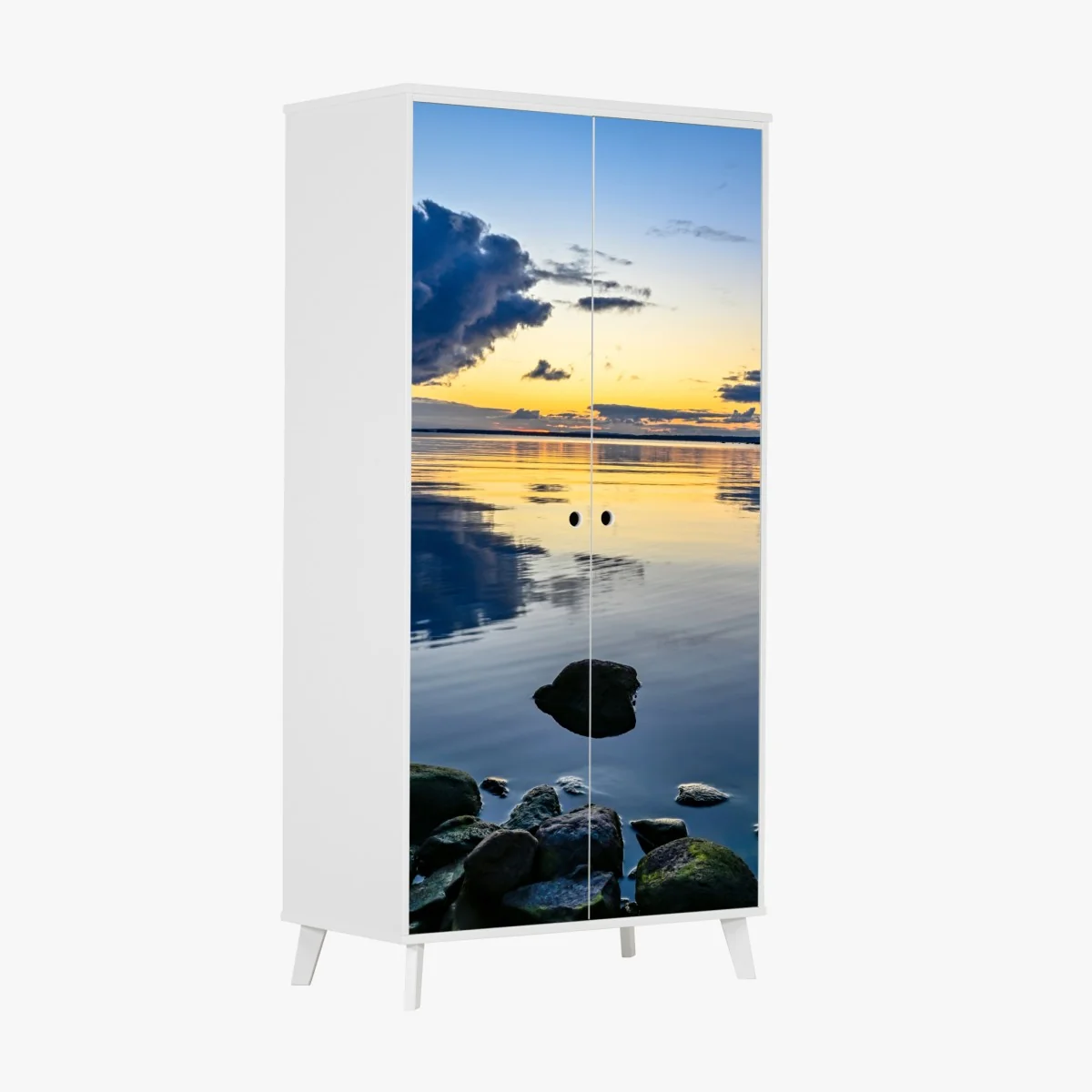 Naklejka na szafę spokojne nadmorskie odbicie zachodu słońca – Wallissimo® Naklejka na szafę spokojne nadmorskie odbicie zachodu słońca – Wallissimo®