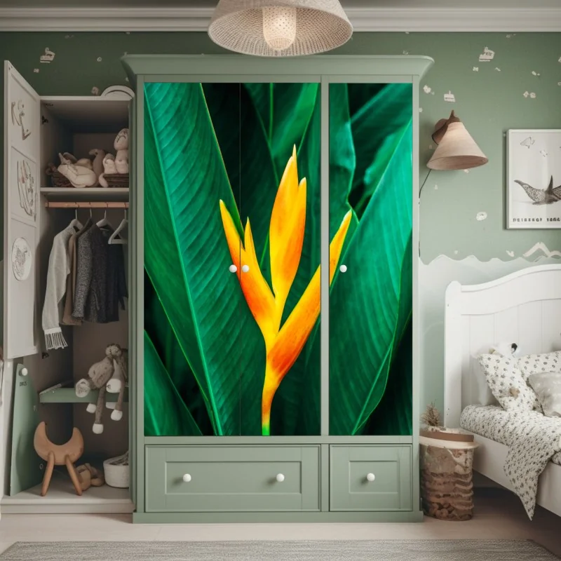 Naklejka na szafę tropikalny wzór z liśćmi monstery – Wallissimo®