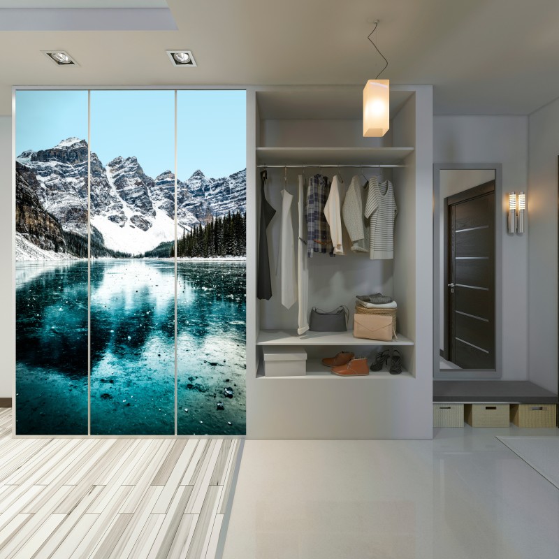 Naklejka na szafę lodowe turkusowe odbicie gór – Wallissimo® Naklejka na szafę lodowe turkusowe odbicie gór – Wallissimo®