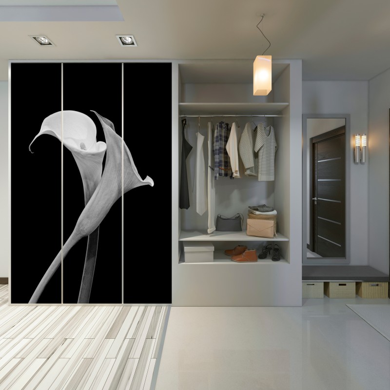 Naklejka na szafę eleganckie kalie w monochromie – Wallissimo® Naklejka na szafę eleganckie kalie w monochromie – Wallissimo®