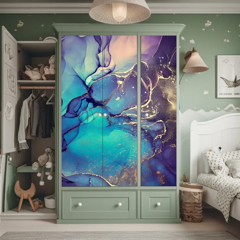 Naklejka na szafę turkusowo-złota płynna marmurkowa abstrakcja – Wallissimo® Naklejka na szafę turkusowo-złota płynna marmurkowa abstrakcja – Wallissimo®