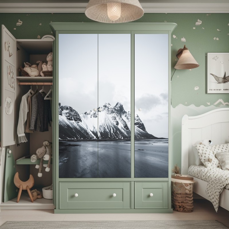 Naklejka na szafę wibrujący fioletowy bukiet kwiatów – Wallissimo®