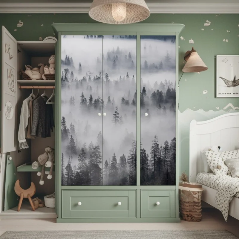 Naklejka na szafę mglisty las sosnowy – Wallissimo® Naklejka na szafę mglisty las sosnowy – Wallissimo®