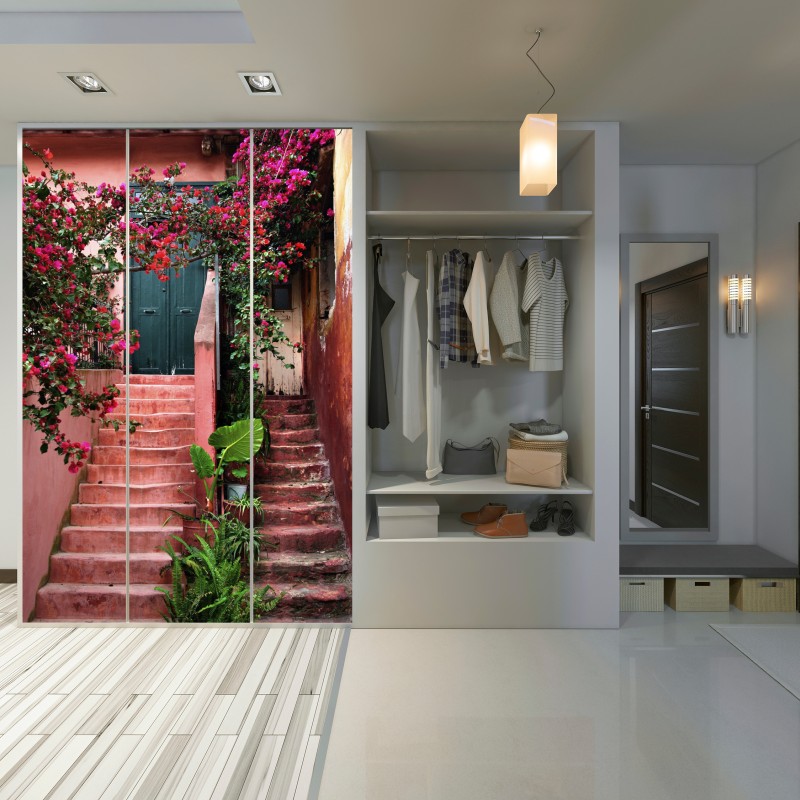 Naklejka na szafę schody z bugenwillą i zielenią – Wallissimo® Naklejka na szafę schody z bugenwillą i zielenią – Wallissimo®