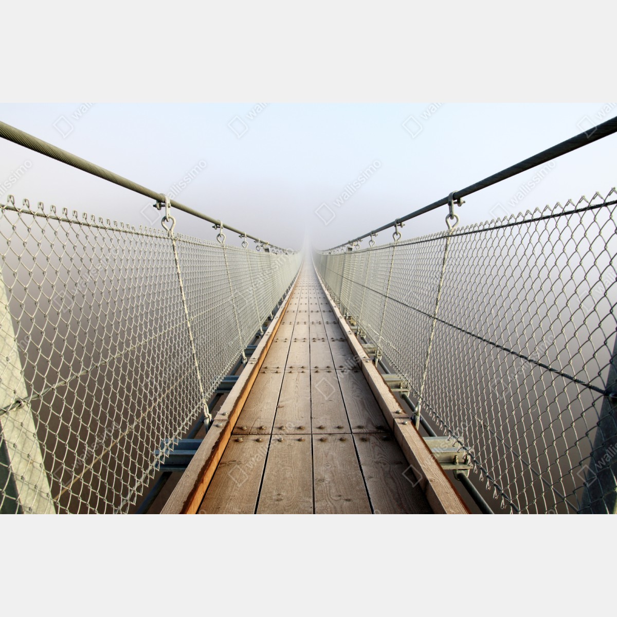 Naklejka na szafę mglisty most wiszący prowadzący w mgłę – Wallissimo® Naklejka na szafę mglisty most wiszący prowadzący w mgłę – Wallissimo®