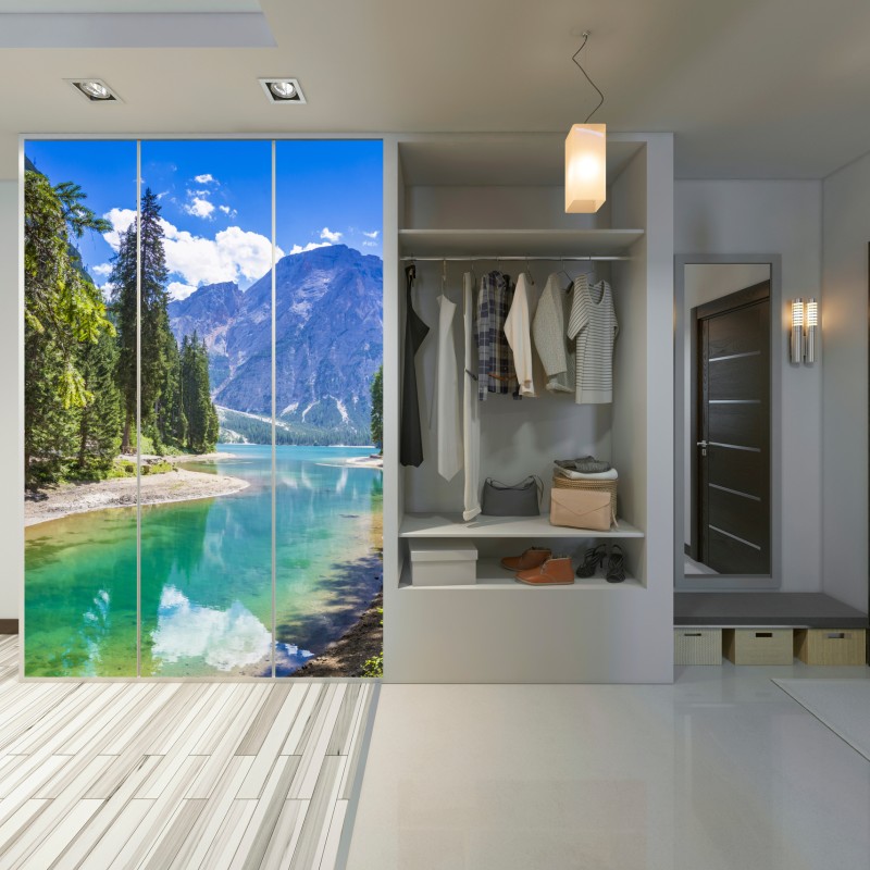 Naklejka na szafę Pragser Wildsee turkusowe górskie jezioro – Wallissimo® Naklejka na szafę Pragser Wildsee turkusowe górskie jezioro – Wallissimo®