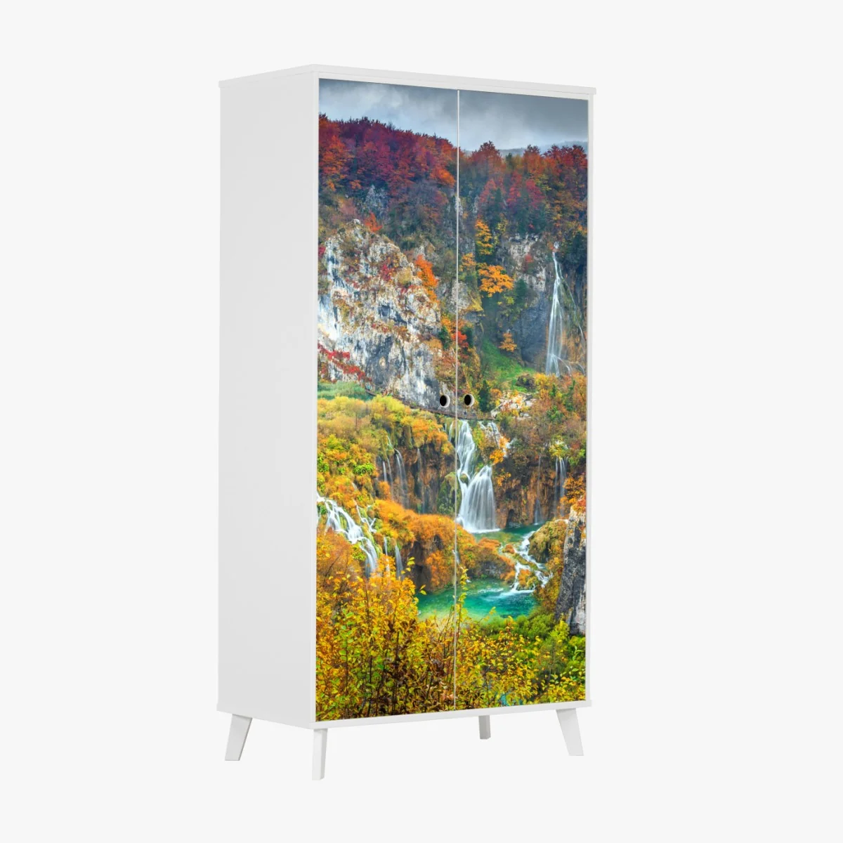 Naklejka na szafę jesienne wodospady w malowniczym lesie – Wallissimo® Naklejka na szafę jesienne wodospady w malowniczym lesie – Wallissimo®