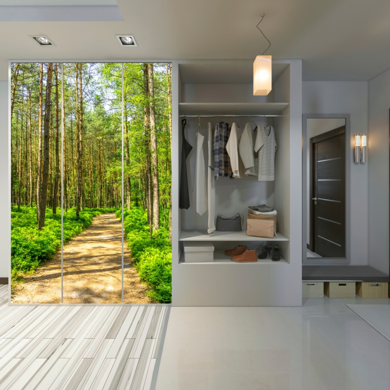 Naklejka na szafę słoneczna leśna ścieżka wśród sosen – Wallissimo® Naklejka na szafę słoneczna leśna ścieżka wśród sosen – Wallissimo®