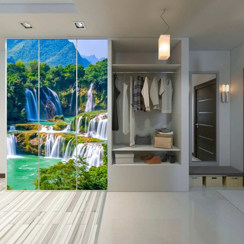 Naklejka na szafę szmaragdowe kaskady wodospadów – Wallissimo® Naklejka na szafę szmaragdowe kaskady wodospadów – Wallissimo®