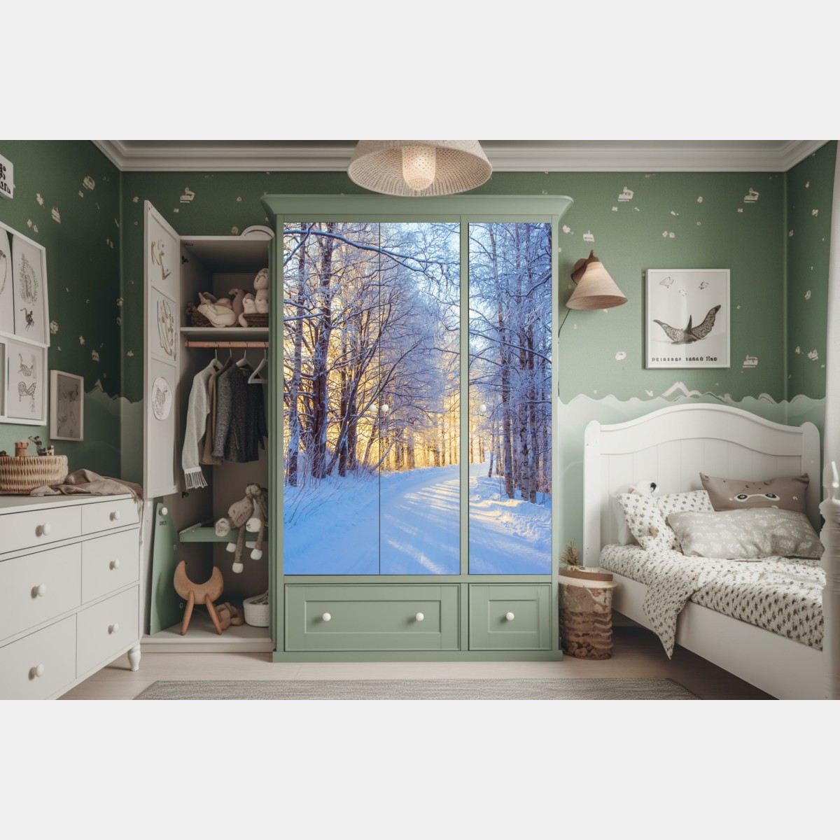 Naklejka na szafę zimowy las brzozowy ze złotym świtem – Wallissimo® Naklejka na szafę zimowy las brzozowy ze złotym świtem – Wallissimo®