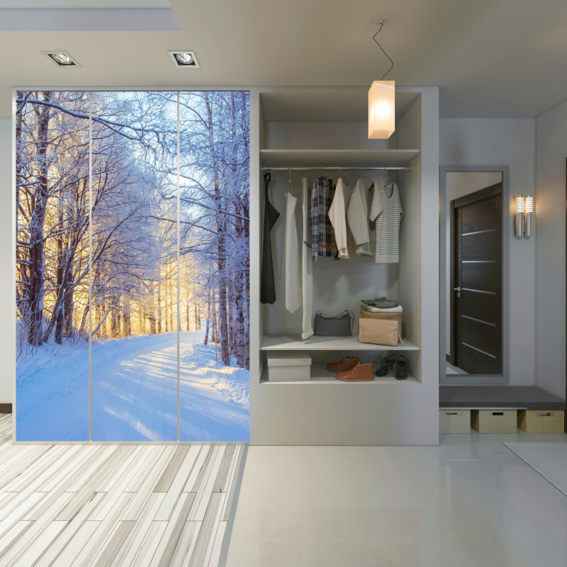 Naklejka na szafę zimowy las brzozowy ze złotym świtem – Wallissimo® Naklejka na szafę zimowy las brzozowy ze złotym świtem – Wallissimo®