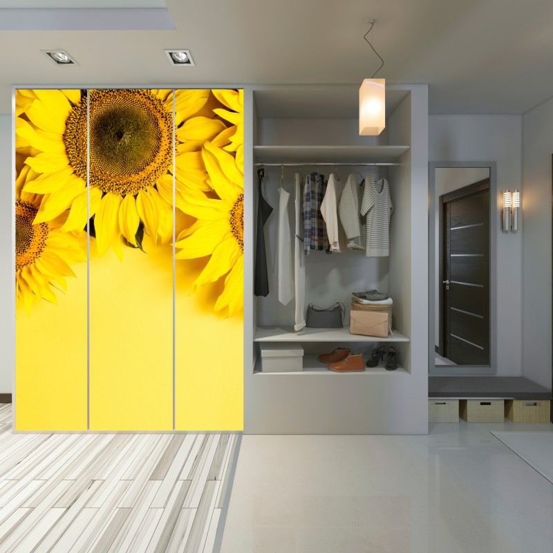 Naklejka na szafę jasny bukiet słoneczników na żółtym tle – Wallissimo® Naklejka na szafę jasny bukiet słoneczników na żółtym tle – Wallissimo®