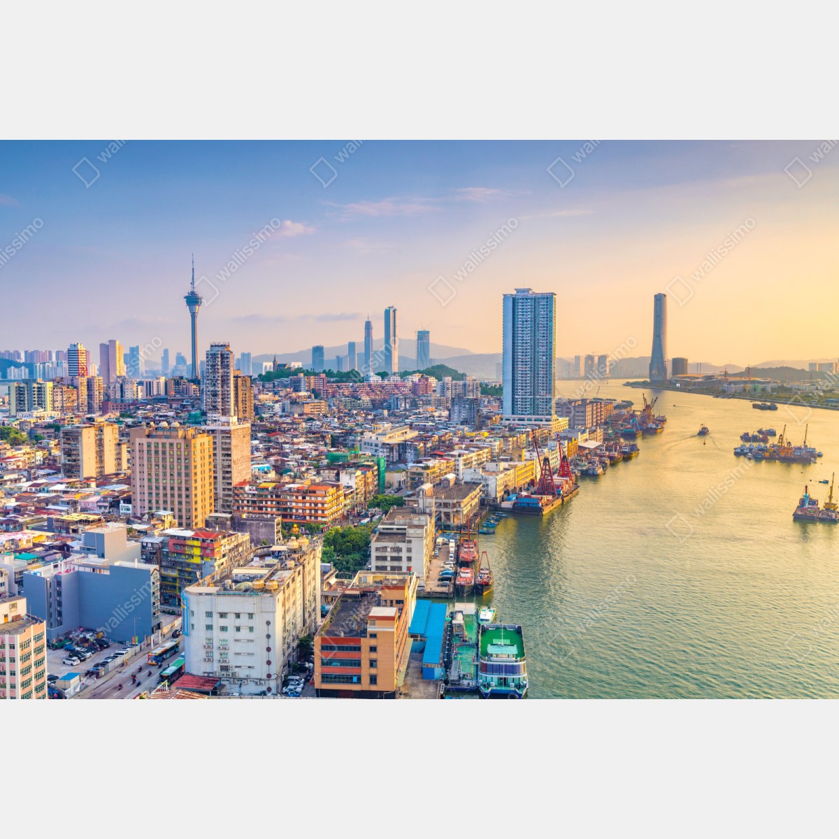 Naklejka na szafę Macao panorama miasta o zachodzie słońca – Wallissimo® Naklejka na szafę Macao panorama miasta o zachodzie słońca – Wallissimo®