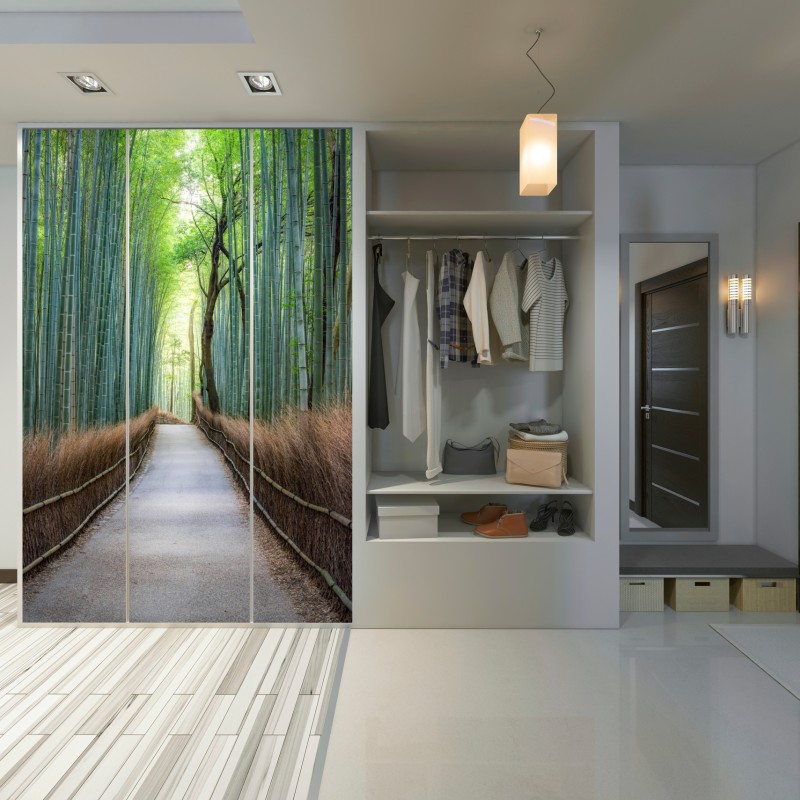 Naklejka na szafę spokojna ścieżka w lesie bambusowym – Wallissimo® Naklejka na szafę spokojna ścieżka w lesie bambusowym – Wallissimo®