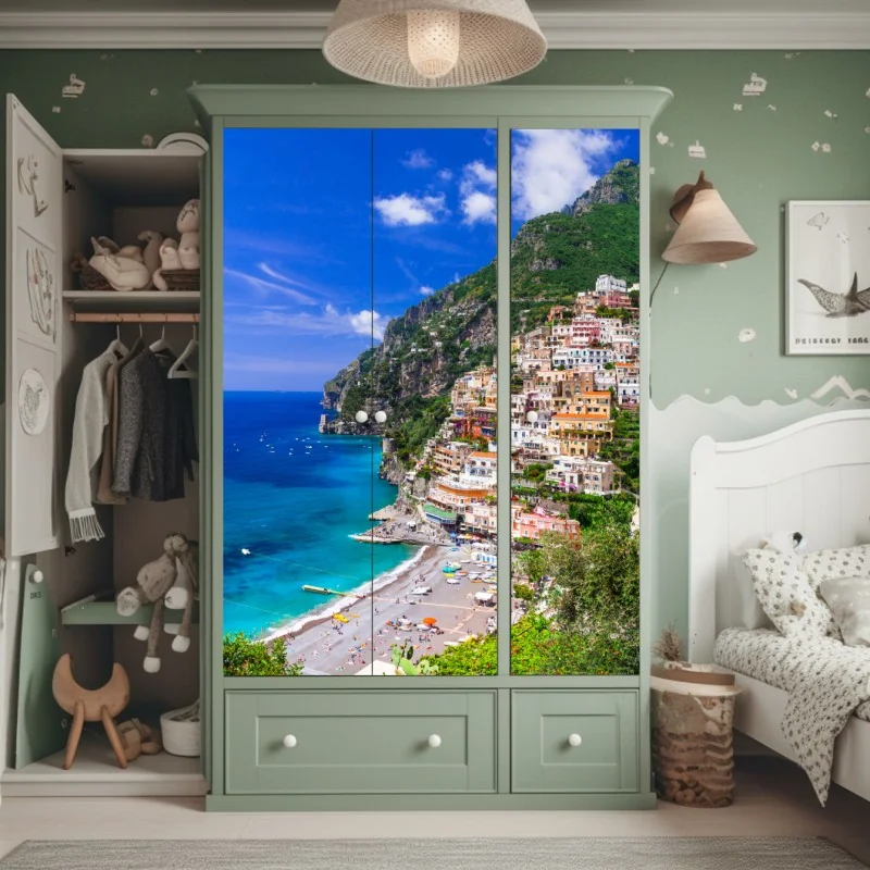 Naklejka na szafę słoneczna panorama Positano na Wybrzeżu Amalfi – Wallissimo® Naklejka na szafę słoneczna panorama Positano na Wybrzeżu Amalfi – Wallissimo®