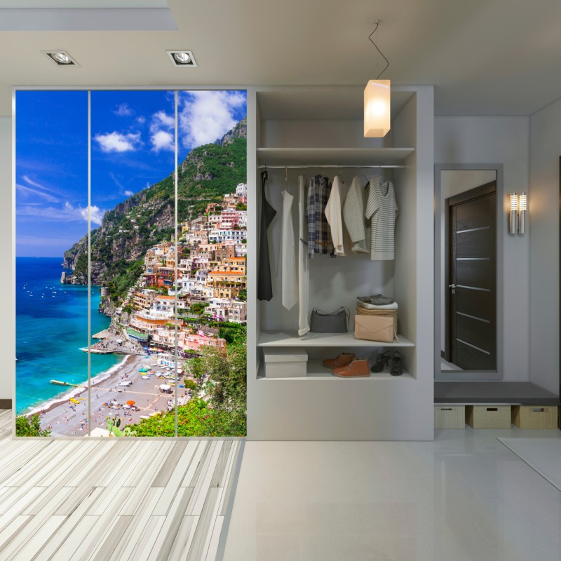Naklejka na szafę słoneczna panorama Positano na Wybrzeżu Amalfi – Wallissimo® Naklejka na szafę słoneczna panorama Positano na Wybrzeżu Amalfi – Wallissimo®