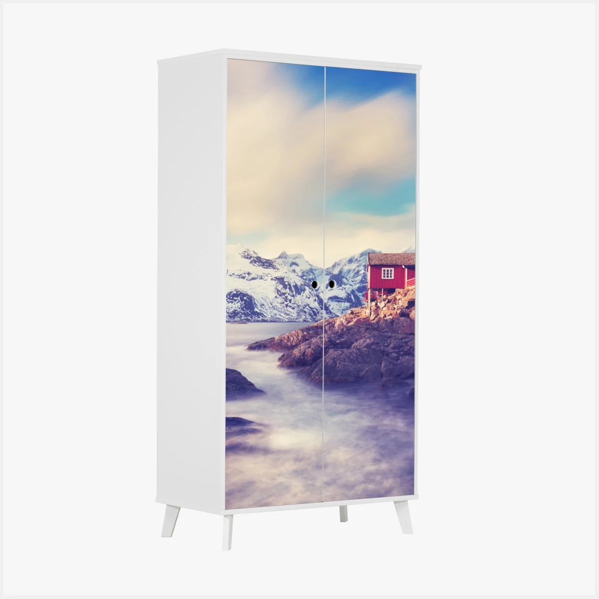 Naklejka na szafę górski nadmorski krajobraz z czerwonymi domkami – Wallissimo® Naklejka na szafę górski nadmorski krajobraz z czerwonymi domkami – Wallissimo®
