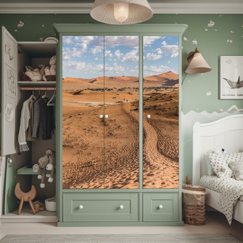 Naklejka na szafę beżowa tekstura marmuru z białymi żyłami – Wallissimo®