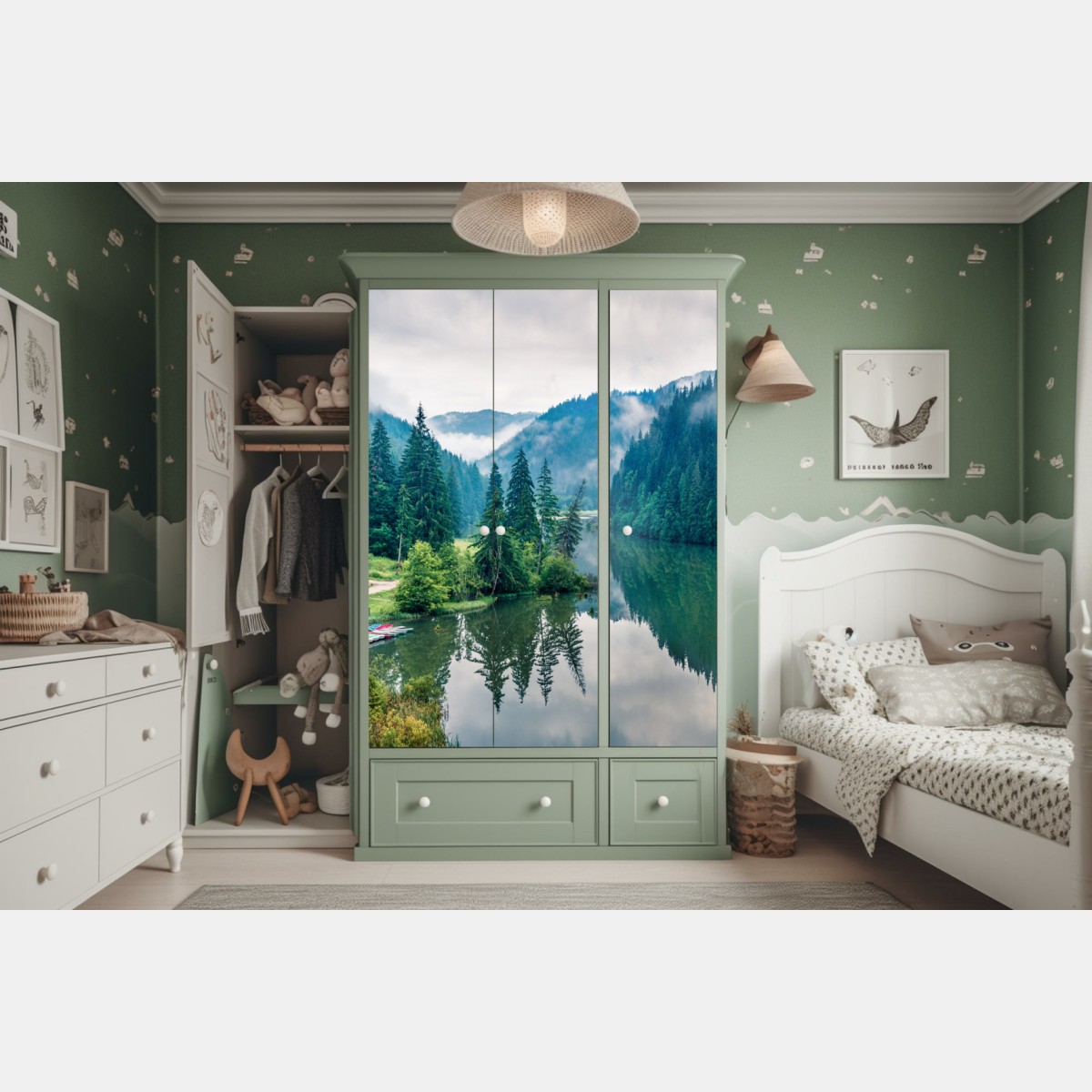 Naklejka na szafę mglisty poranek nad Lacu Rosu – Wallissimo® Naklejka na szafę mglisty poranek nad Lacu Rosu – Wallissimo®