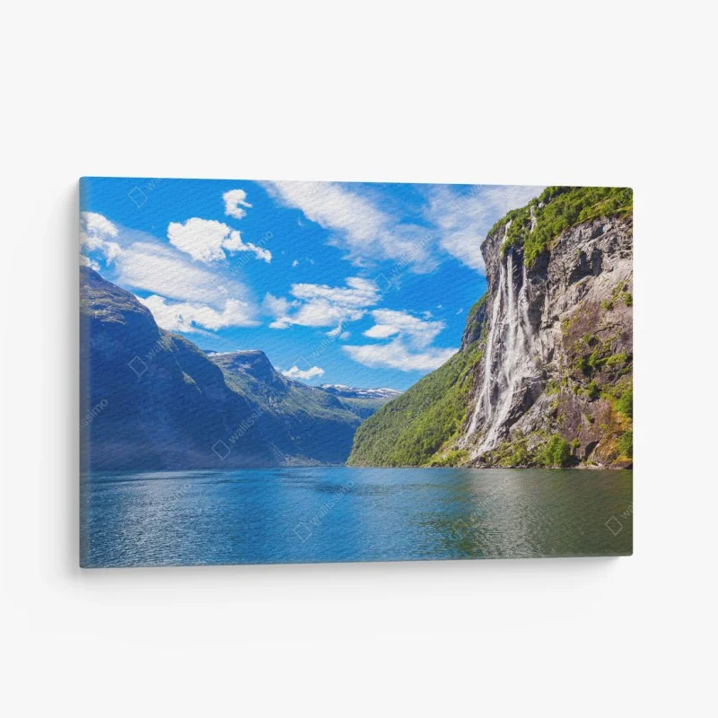 Obraz na płótnie wodospad siedem sióstr nad Geirangerfjord