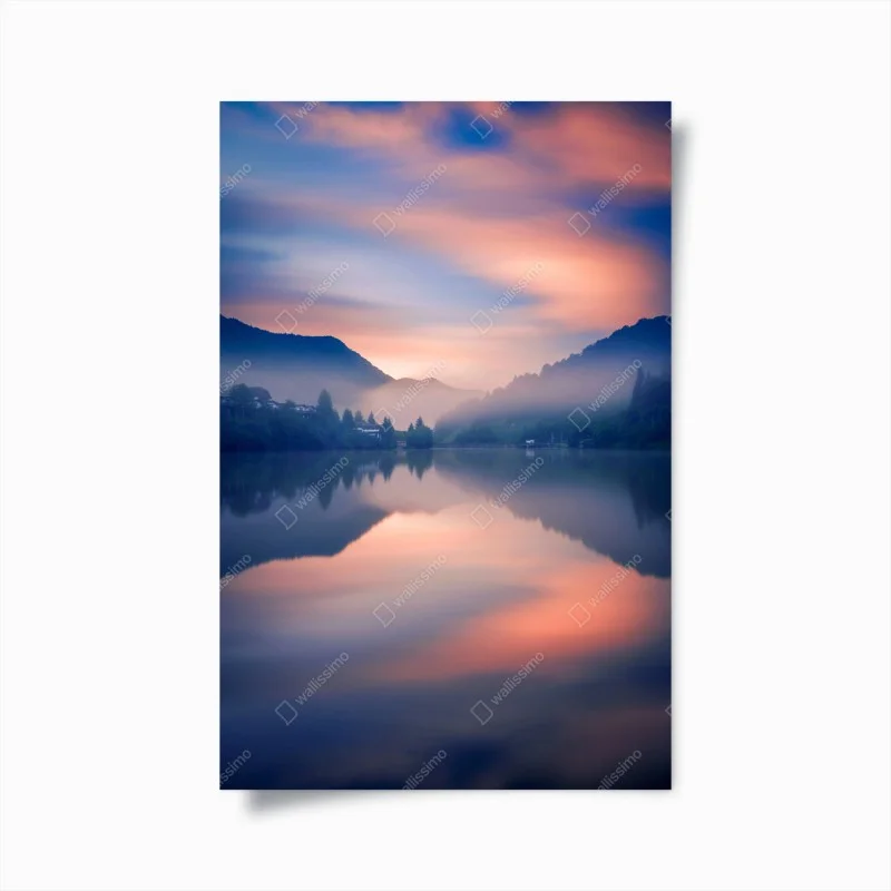 Plakat mglisty górski poranek nad jeziorem