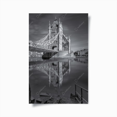 Plakat Tower Bridge odbicie w odcieniach szarości – Wallissimo®