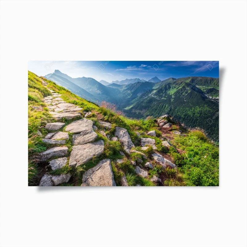 Plakat wschód słońca nad szlakiem w Tatrach