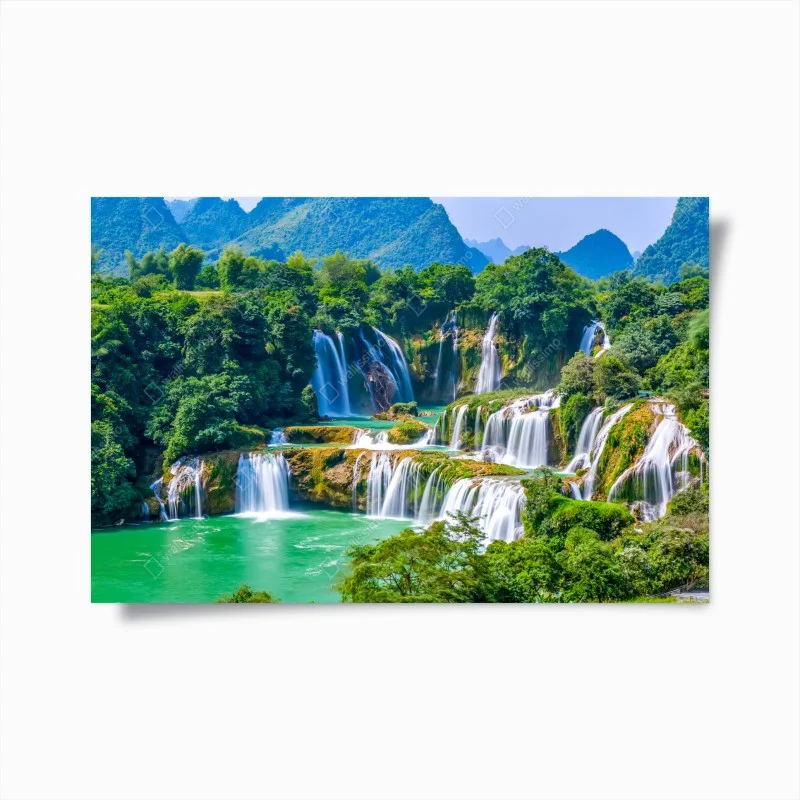 Plakat szmaragdowe kaskady wodospadów