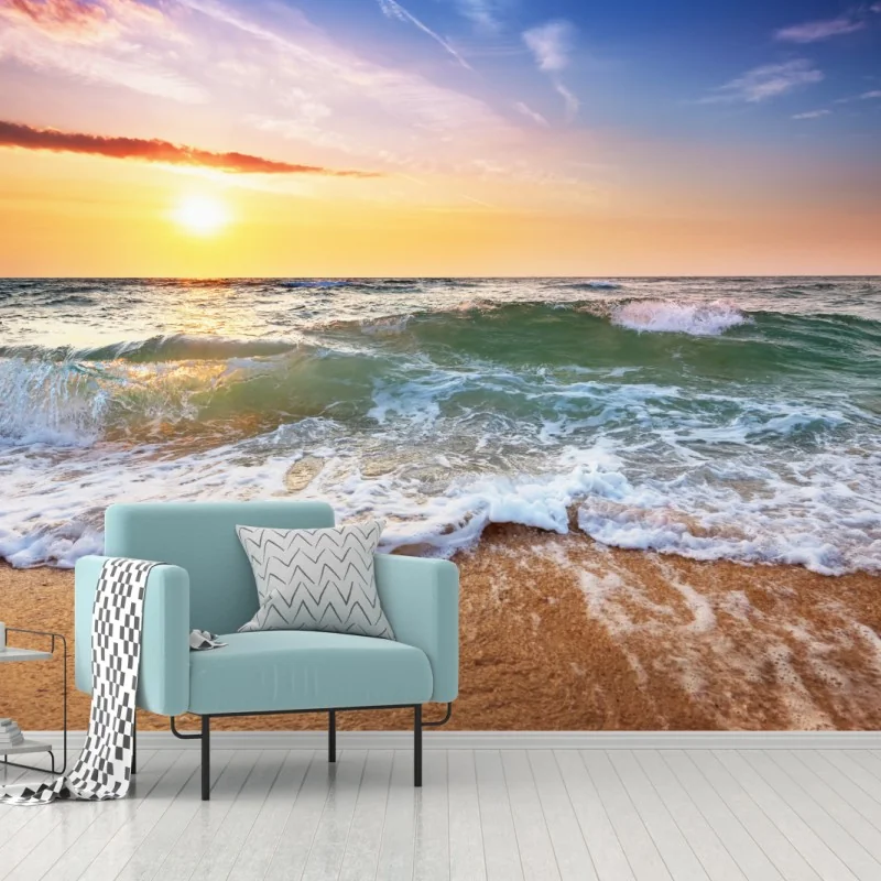 Fototapeta złoty zachód słońca na plaży nad falami – Wallissimo® Fototapeta złoty zachód słońca na plaży nad falami – Wallissimo®