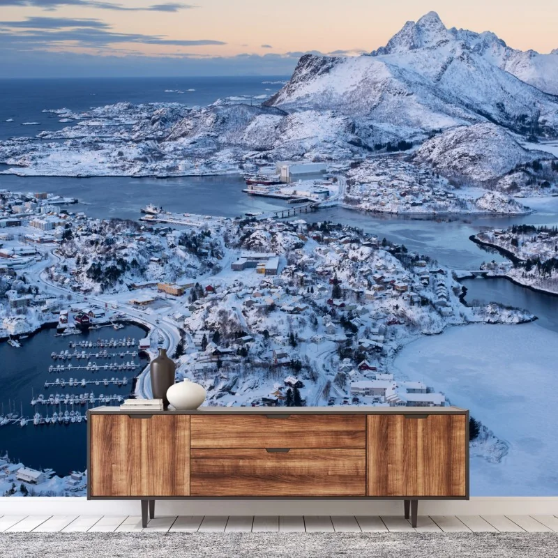 Fototapeta zimowy widok lotniczy portu Svolvaer, Norwegia – Wallissimo® Fototapeta zimowy widok lotniczy portu Svolvaer, Norwegia – Wallissimo®