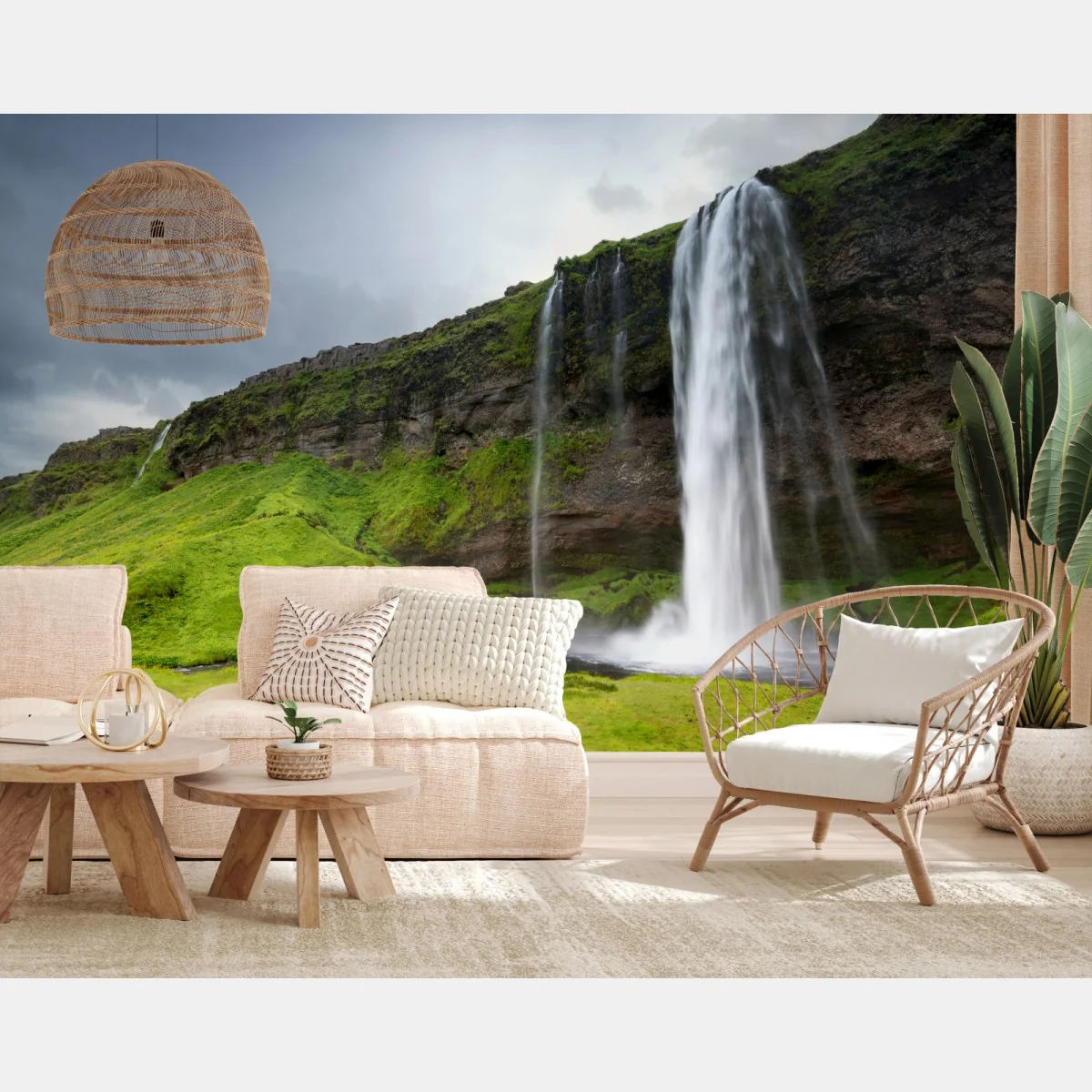 Fototapeta efektowny wodospad przy Seljalandsfoss, Islandia – Wallissimo® Fototapeta efektowny wodospad przy Seljalandsfoss, Islandia – Wallissimo®