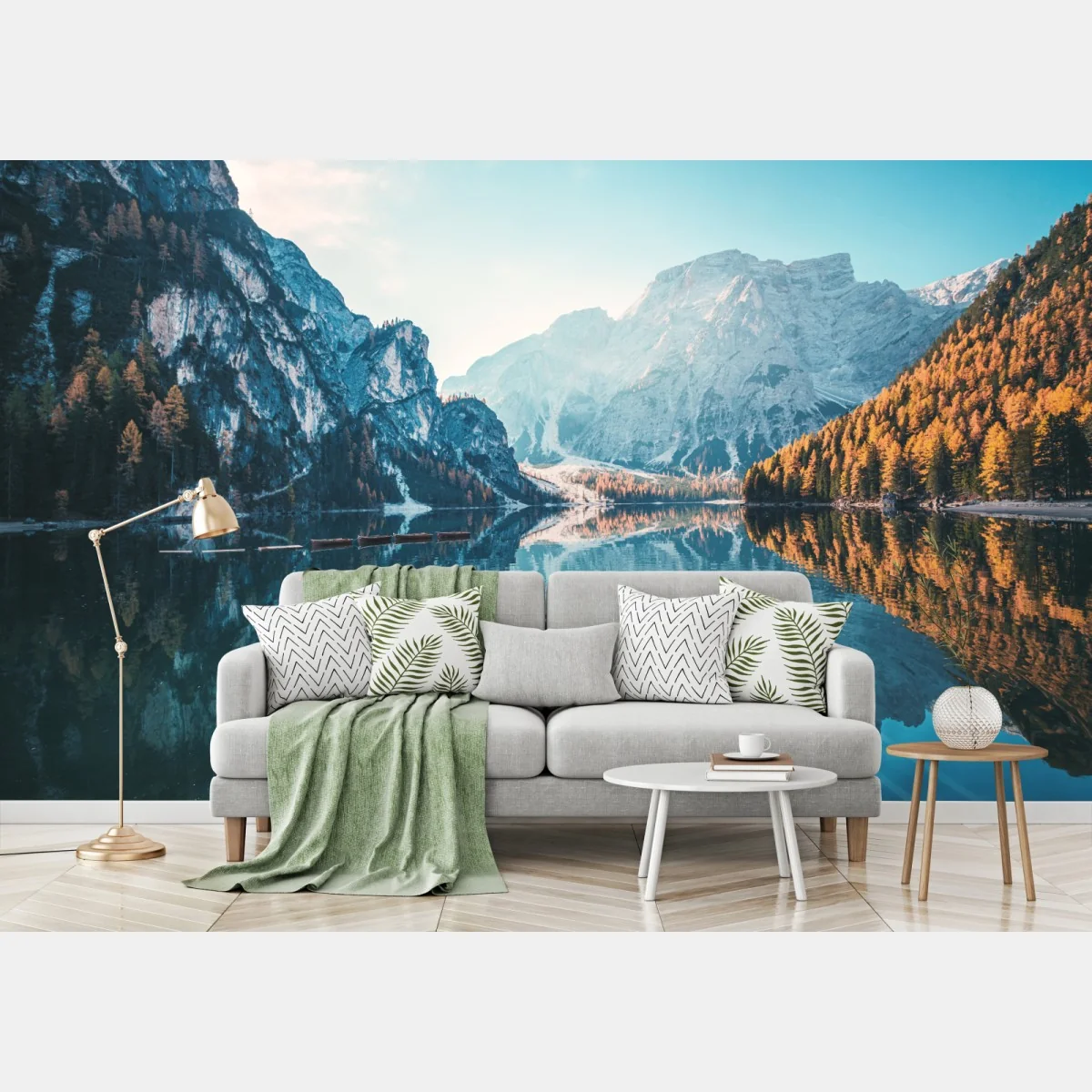 Fototapeta spokojny poranek nad jeziorem Braies, Dolomity – Wallissimo® Fototapeta spokojny poranek nad jeziorem Braies, Dolomity – Wallissimo®