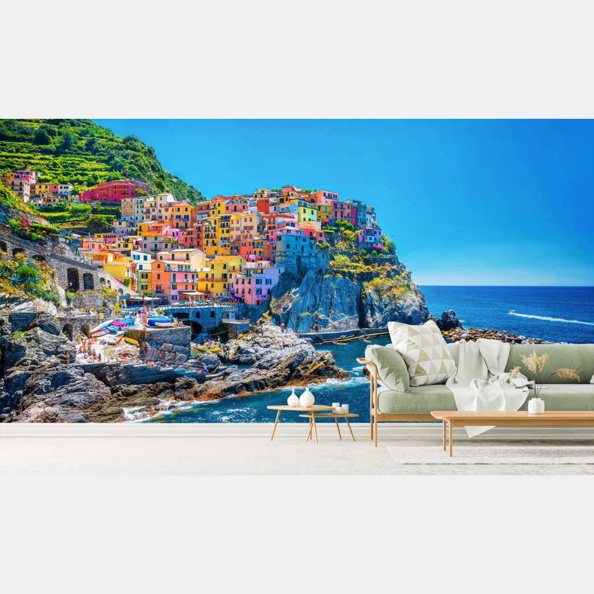 Fototapeta kolorowa wioska na klifie nad morzem – Wallissimo® Fototapeta kolorowa wioska na klifie nad morzem – Wallissimo®