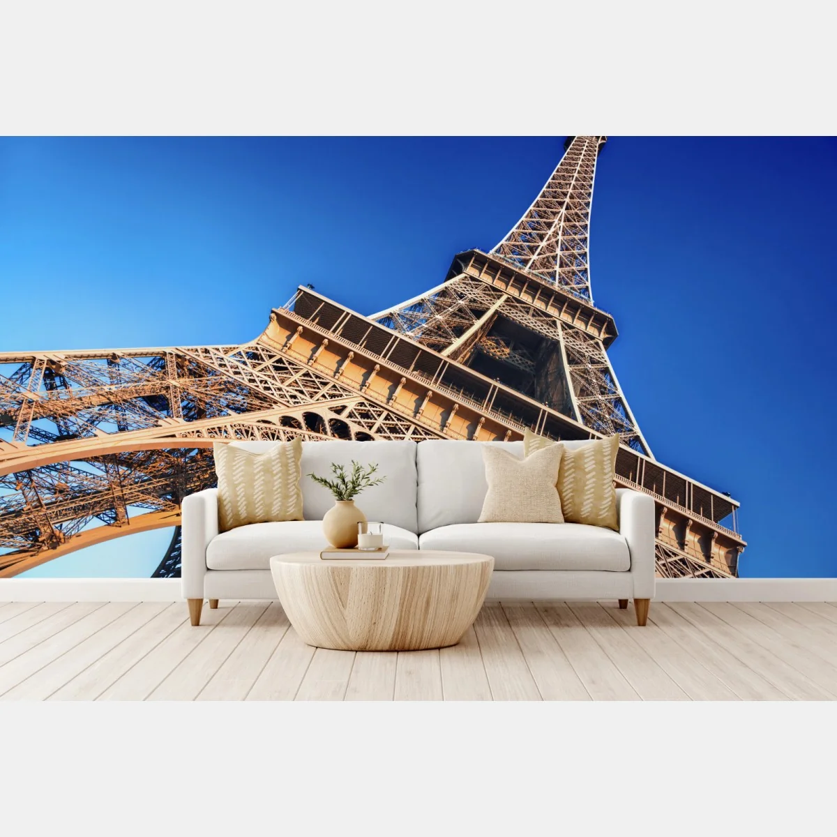 Fototapeta Wieża Eiffla z bliska w Paryżu – Wallissimo®