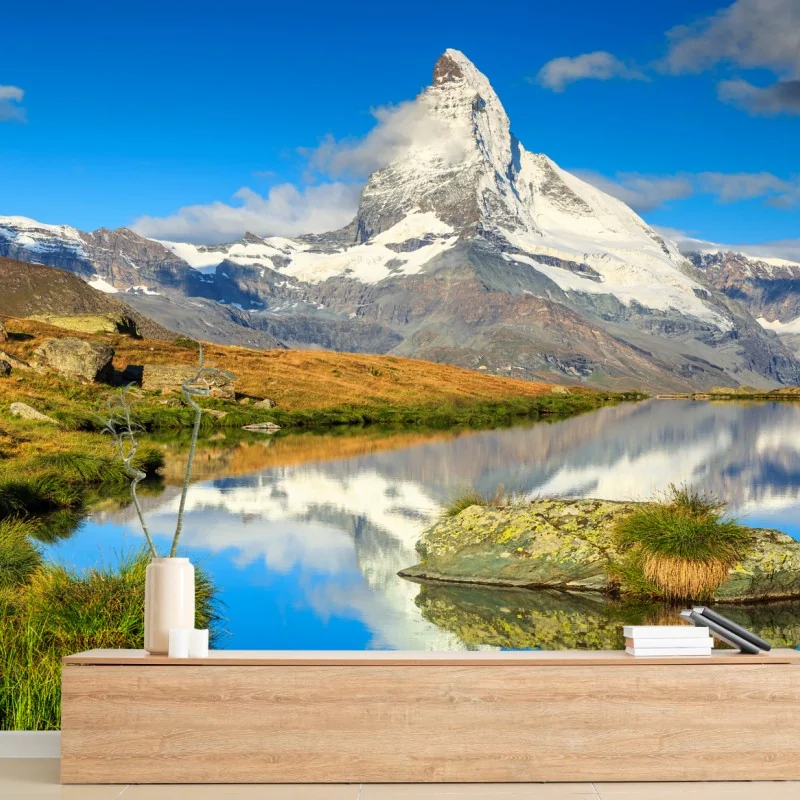 Fototapeta majestatyczny Matterhorn odbity w alpejskim jeziorze – Wallissimo® Fototapeta majestatyczny Matterhorn odbity w alpejskim jeziorze – Wallissimo®