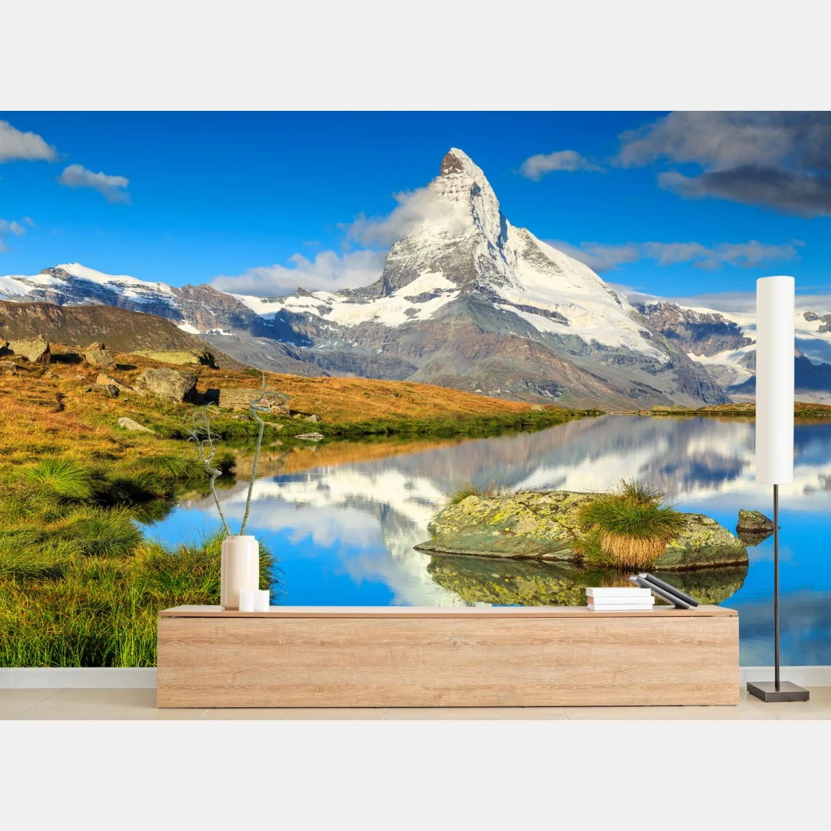 Fototapeta majestatyczny Matterhorn odbity w alpejskim jeziorze – Wallissimo® Fototapeta majestatyczny Matterhorn odbity w alpejskim jeziorze – Wallissimo®