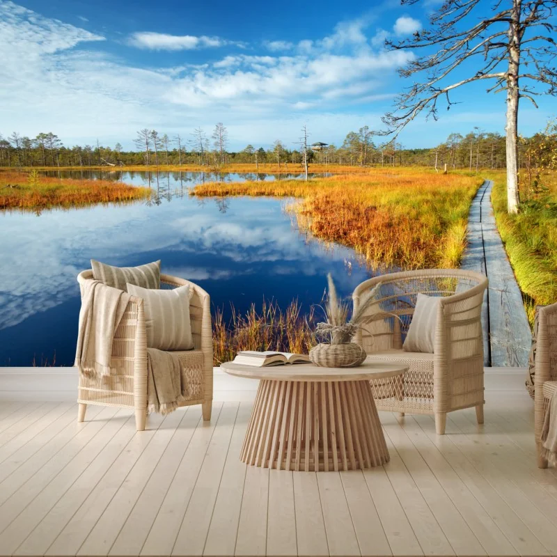 Fototapeta jesienna kładka nad spokojnym torfowiskiem – Wallissimo® Fototapeta jesienna kładka nad spokojnym torfowiskiem – Wallissimo®