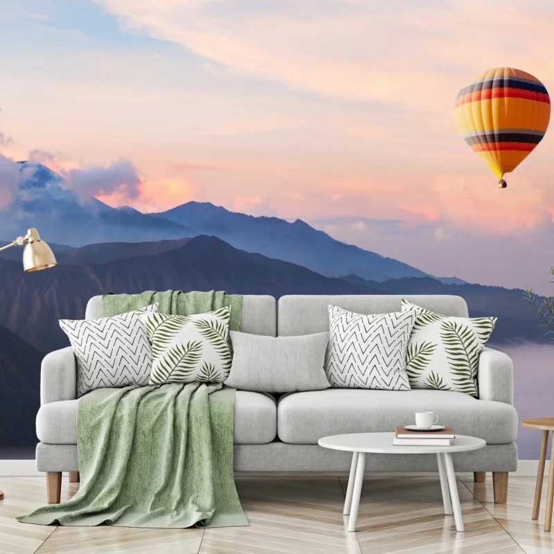 Fototapeta balon nad mglistymi górami – Wallissimo® Fototapeta balon nad mglistymi górami – Wallissimo®