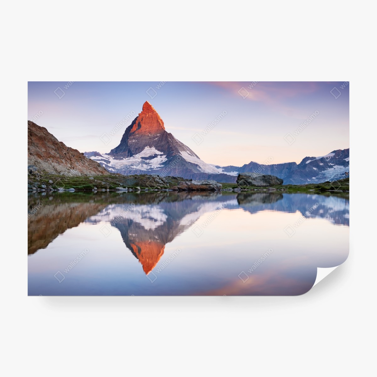 Fototapeta Matterhorn o wschodzie słońca nad alpejskim jeziorem – Wallissimo® Fototapeta Matterhorn o wschodzie słońca nad alpejskim jeziorem – Wallissimo®