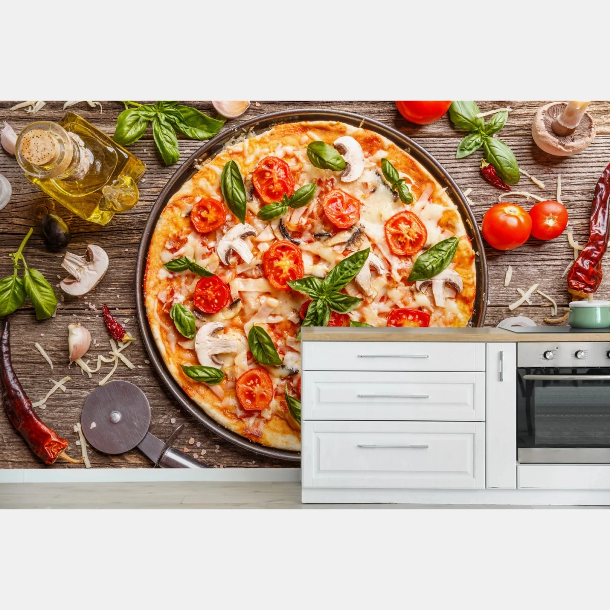 Fototapeta świeża pizza z bazylią i pomidorkami koktajlowymi – Wallissimo® Fototapeta świeża pizza z bazylią i pomidorkami koktajlowymi – Wallissimo®