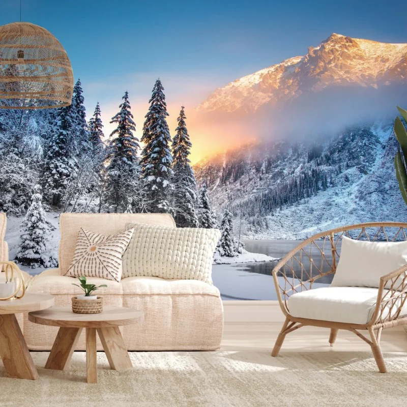 Fototapeta zima o wschodzie nad zaśnieżonym jeziorem górskim – Wallissimo® Fototapeta zima o wschodzie nad zaśnieżonym jeziorem górskim – Wallissimo®
