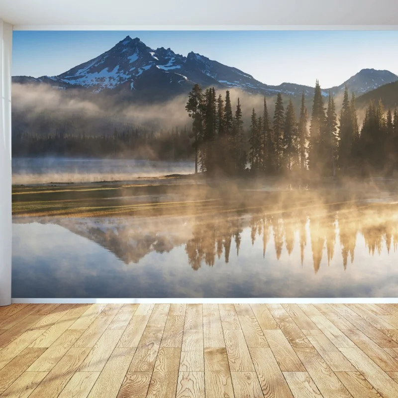 Fototapeta mglisty wschód słońca nad górami z odbiciem – Wallissimo® Fototapeta mglisty wschód słońca nad górami z odbiciem – Wallissimo®