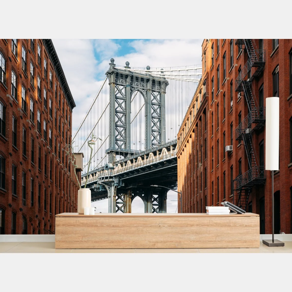 Fototapeta Brooklyn widok mostu między ceglanymi budynkami – Wallissimo® Fototapeta Brooklyn widok mostu między ceglanymi budynkami – Wallissimo®