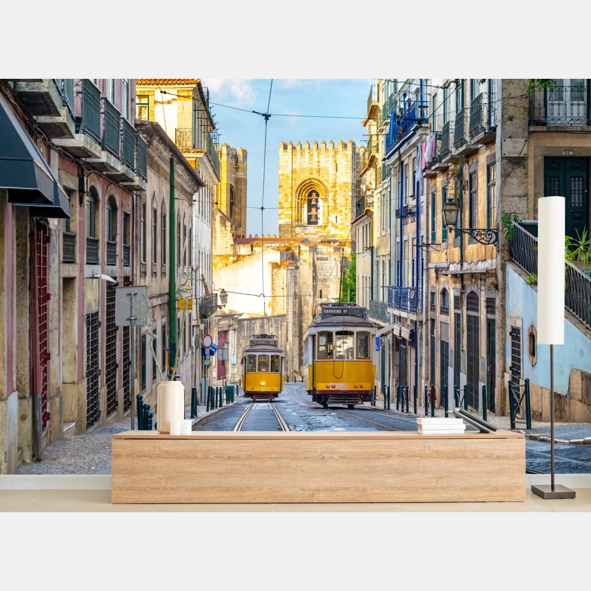 Fototapeta słoneczne tramwaje na zabytkowej ulicy Lizbony – Wallissimo® Fototapeta słoneczne tramwaje na zabytkowej ulicy Lizbony – Wallissimo®